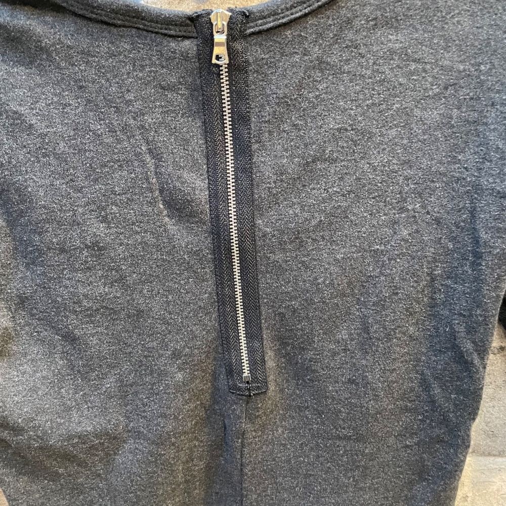 ❤️ GAP GREY PEPLUM KNIT TOP SIZE XS - Picture 3 of 7